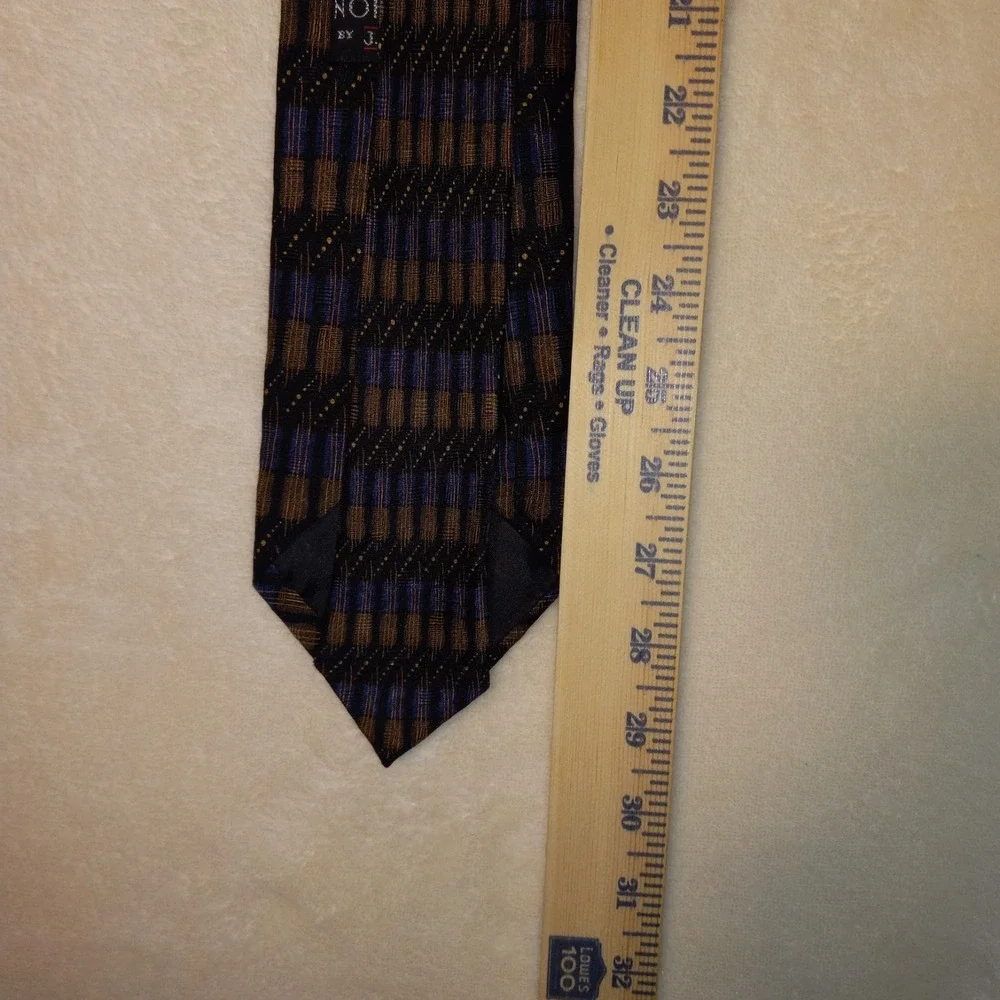 J.Z. Richards Nordstrom Silk Mens Tie GEOMETRIC DESIGN USA 3.75